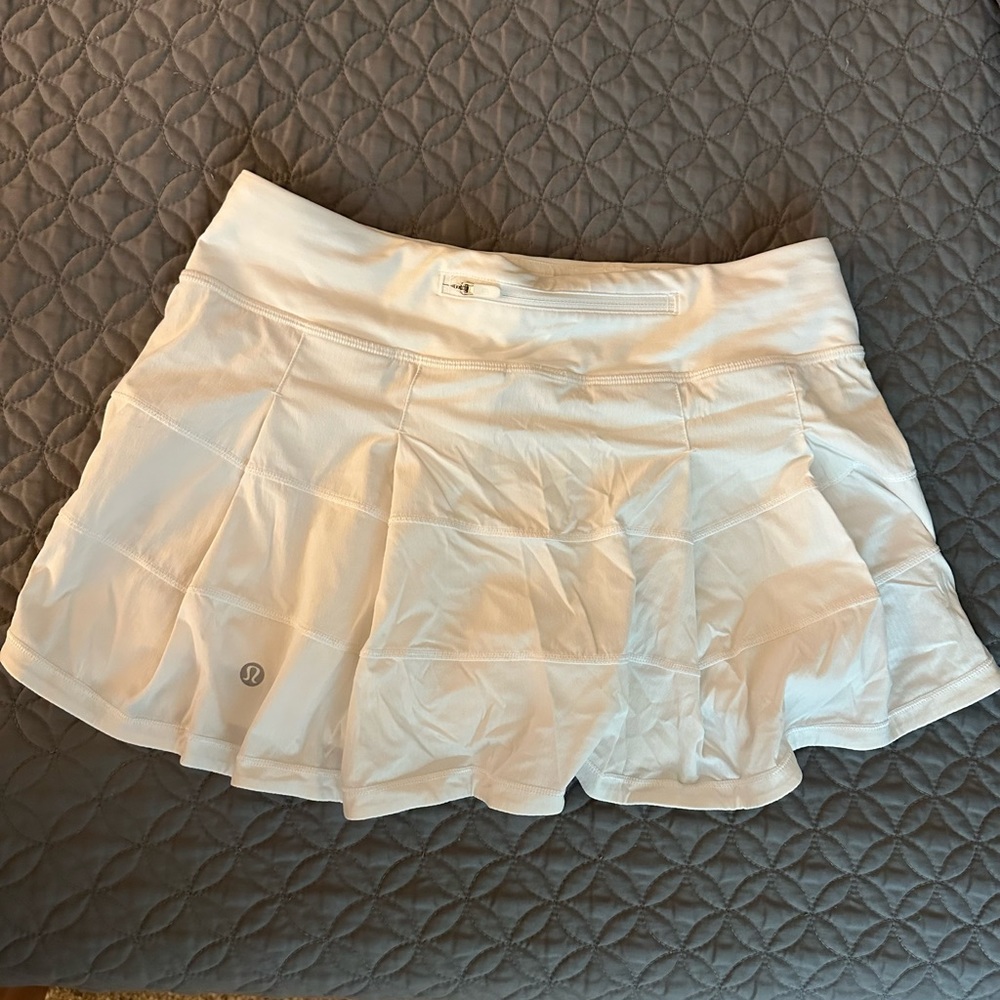 lululemon pace rival mid length skirt 4” size 6
